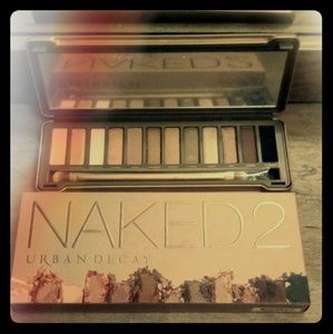 SOLD OUT on ♏ercari Urban Decay Naked 2